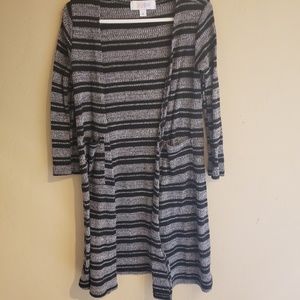 Lularoe Sariah sweater
